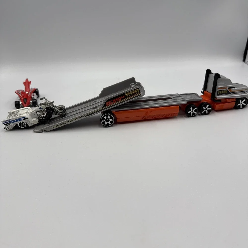 Hot Wheels WHEAT CO. HAULER Truck & Trailer Silver w/ Orange 2002 Mattel + 2Cars